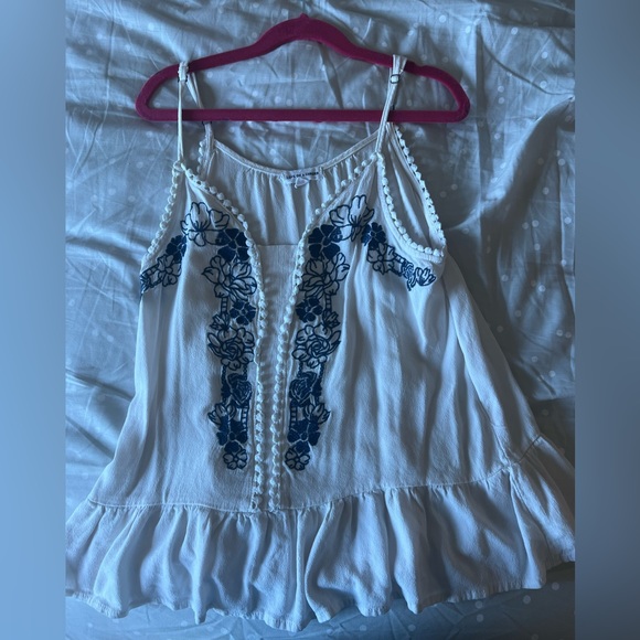 WHITE & BLUE FLORAL TANK TOP/BLOUSE - Picture 1 of 3